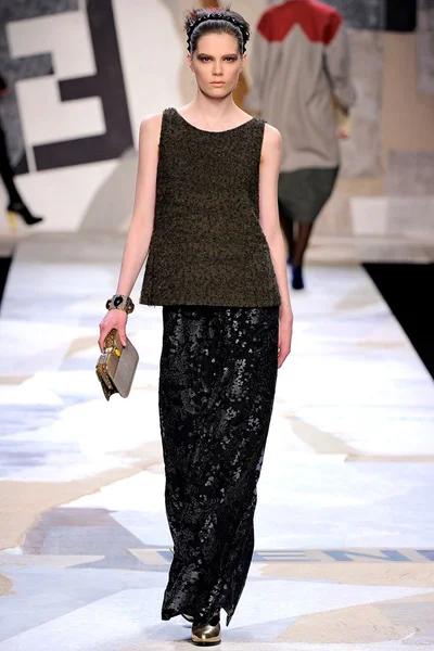 Look 33